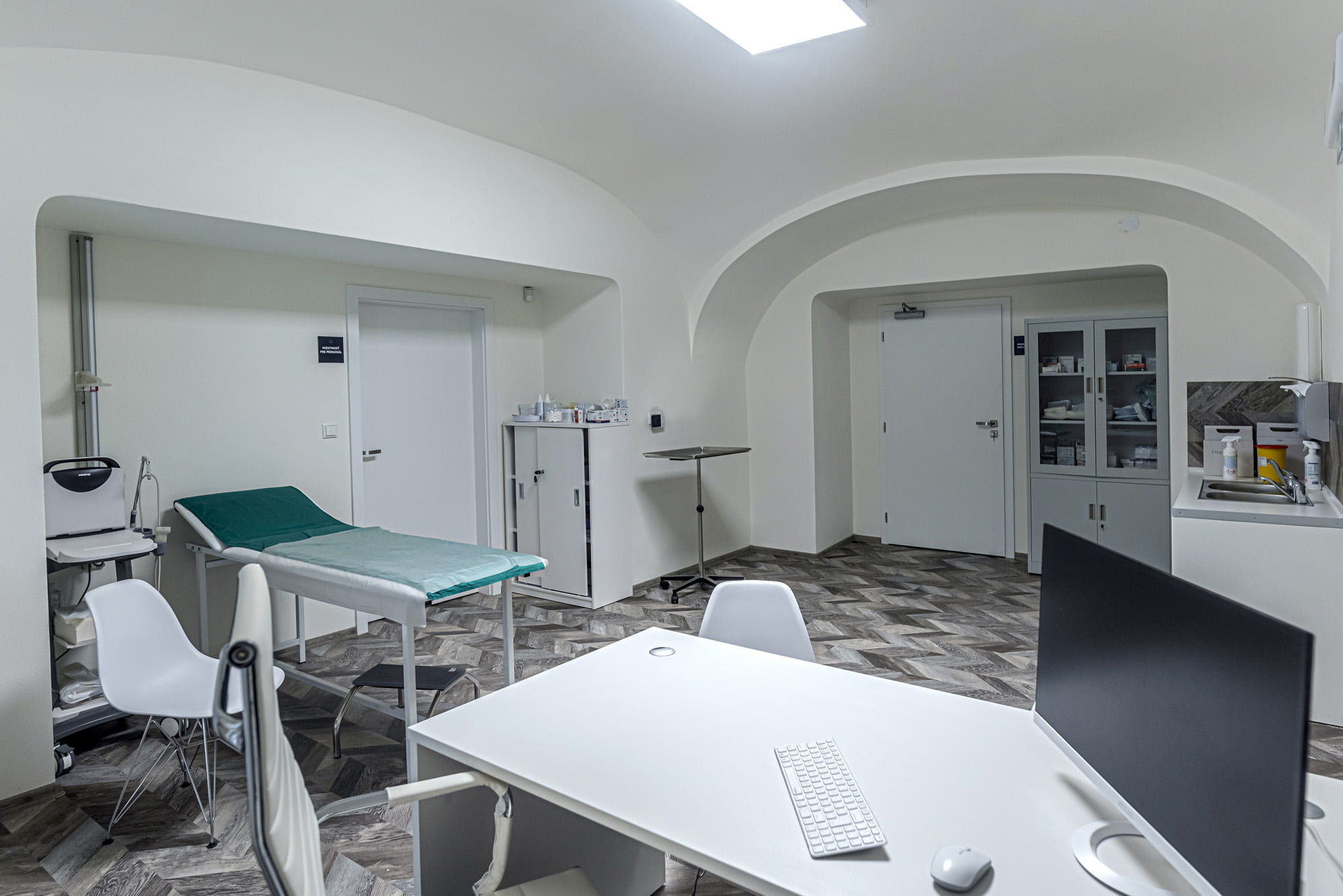 Aurel Clinic - Moderná klinika